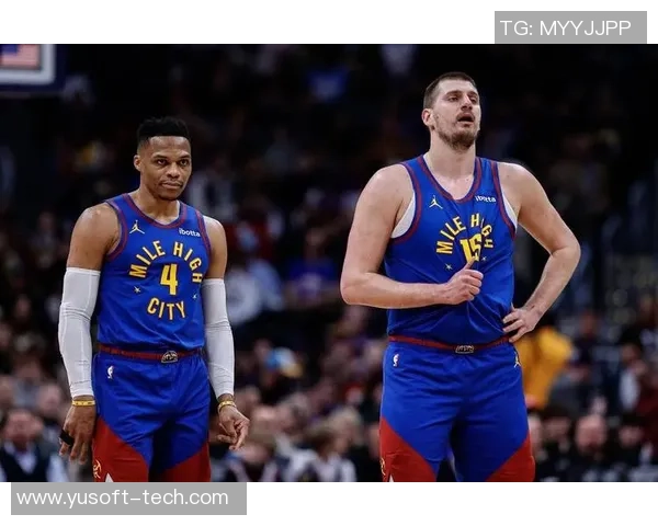 快船与掘金激战三月十七争夺季后赛席位的关键对决 快船与掘金激战三月十七争夺季后赛席位的关键对决