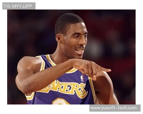 赫伯特琼斯的篮球生涯与成长历程探讨