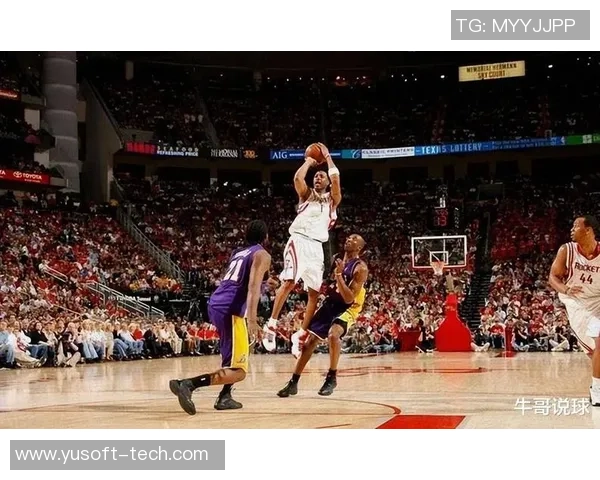 麦迪62分逆转乔丹的经典之战回顾与篮球传奇的对决解析 麦迪62分逆转乔丹的经典之战回顾与篮球传奇的对决解析