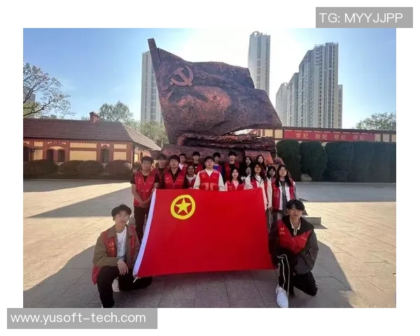 钟诚:在时代浪潮中坚定前行的青年力量与梦想追求 钟诚:在时代浪潮中坚定前行的青年力量与梦想追求