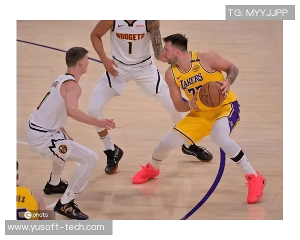 掘金与湖人激战正酣文字直播全程回顾与精彩瞬间分析 掘金与湖人激战正酣文字直播全程回顾与精彩瞬间分析